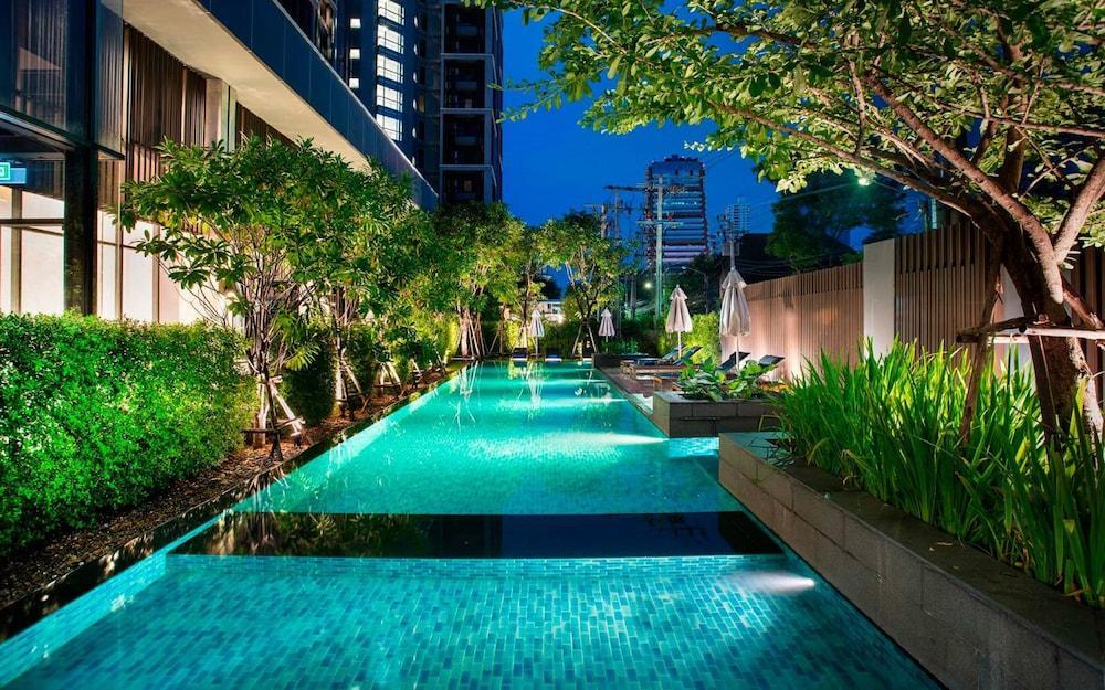 Somerset Ekamai Bangkok Exterior photo