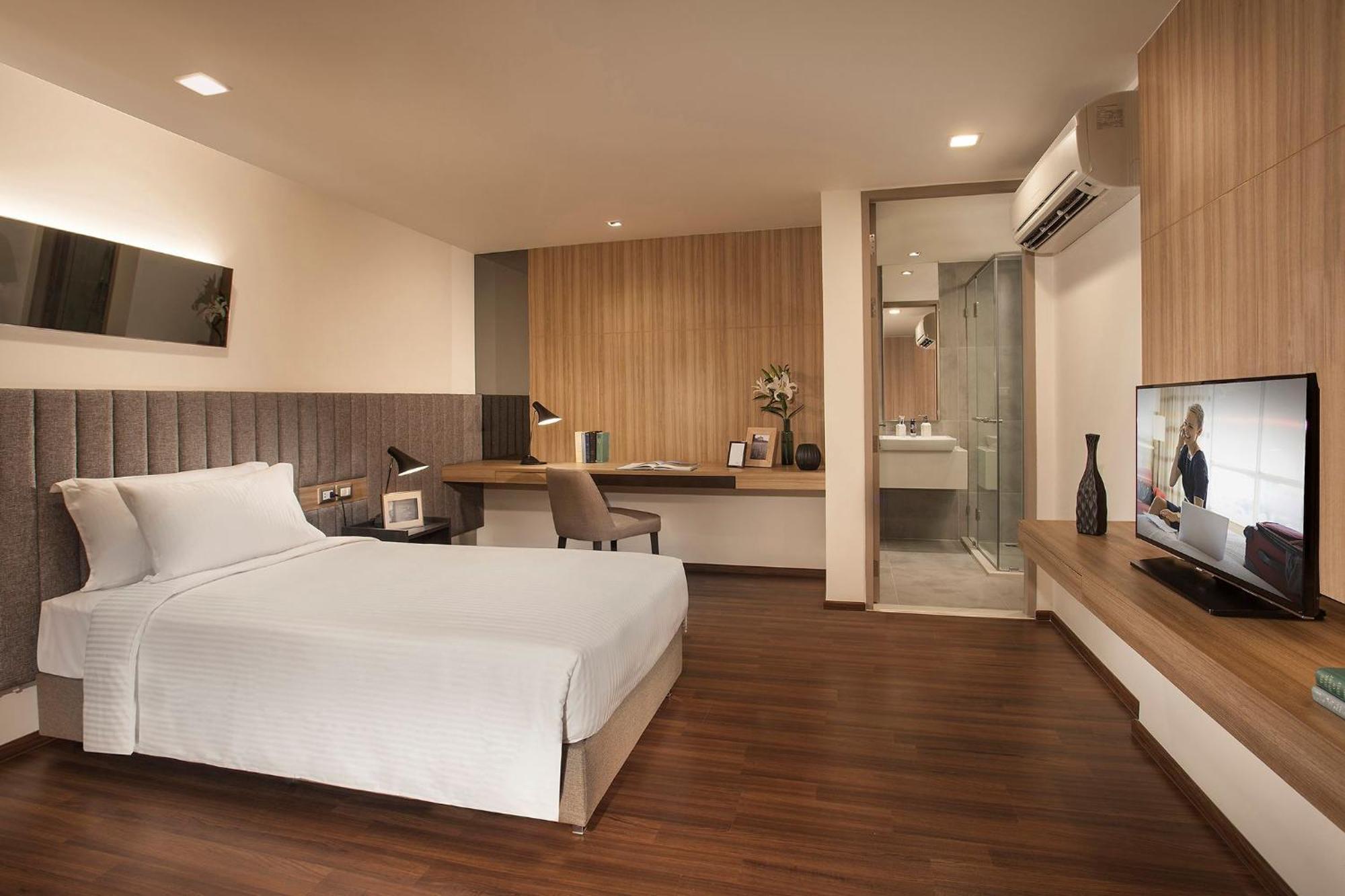 Somerset Ekamai Bangkok Exterior photo