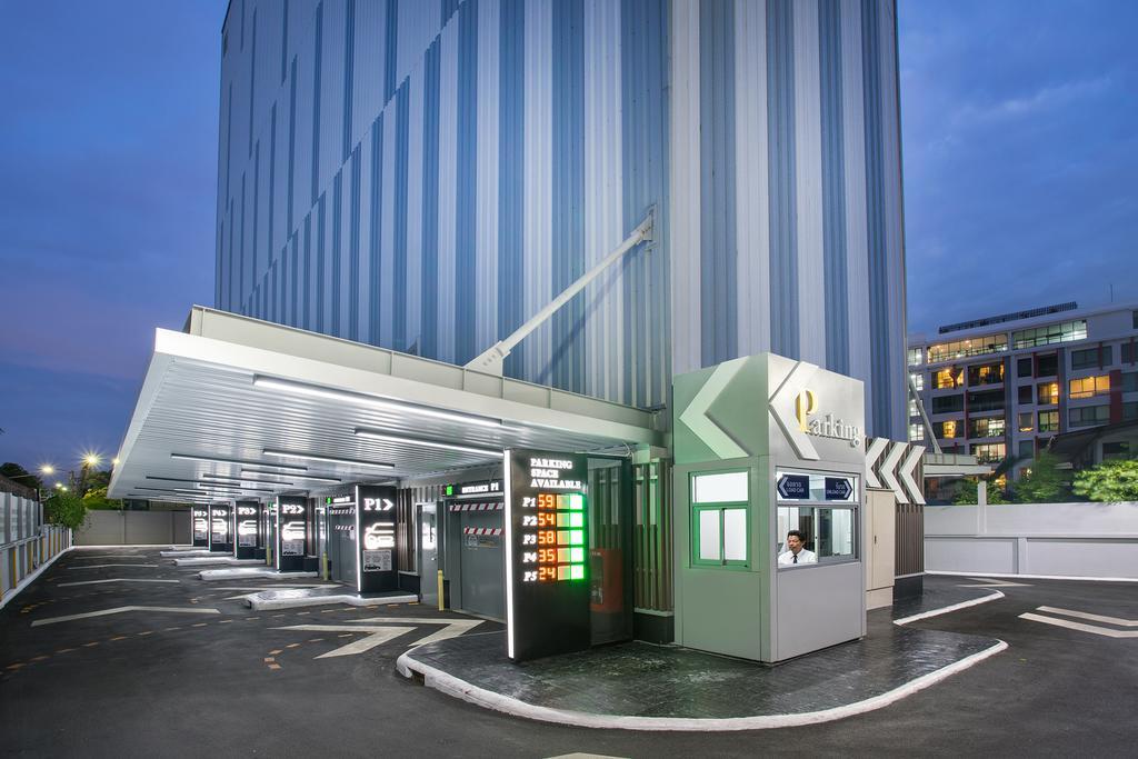 Somerset Ekamai Bangkok Exterior photo